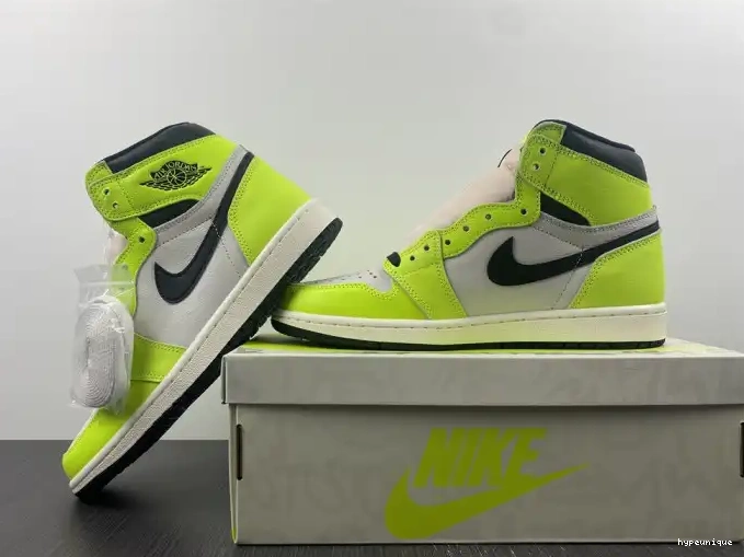 HYPE 1 Air Jordan Volt OG 555088-702 High 0430